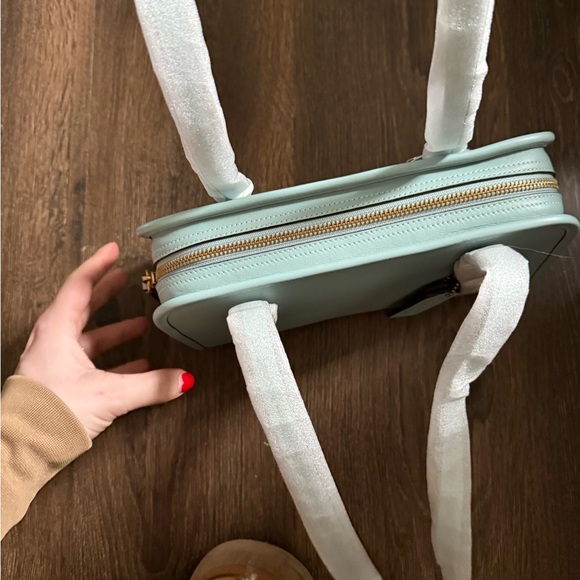 Coach Swing Zip Shoulder Bag light blue - Picture 5 of 5